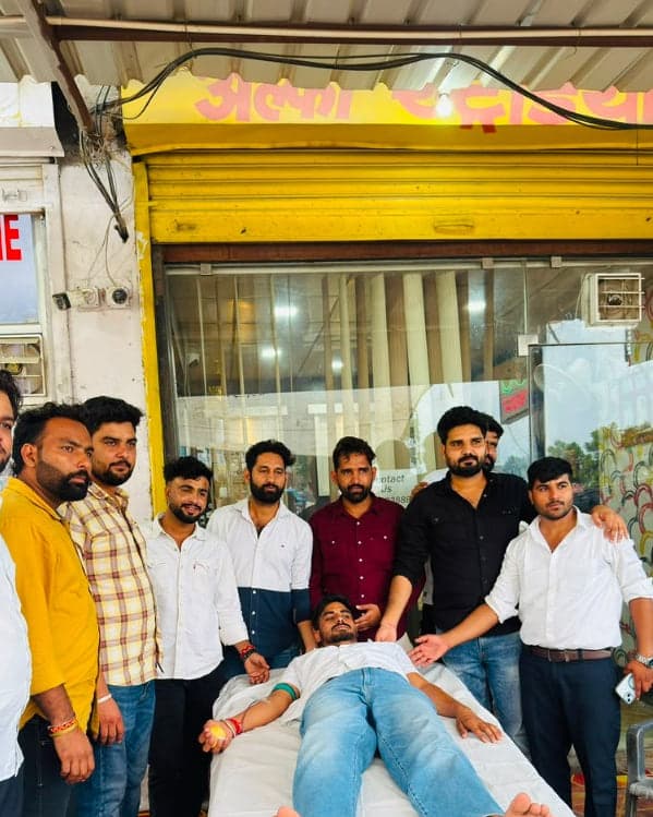 Local traders and community leaders supporting the 117 unit blood donation drive at Badpipli, Jaipur