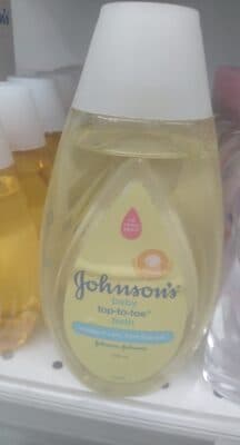 Johnson's baby top-to-toe bath