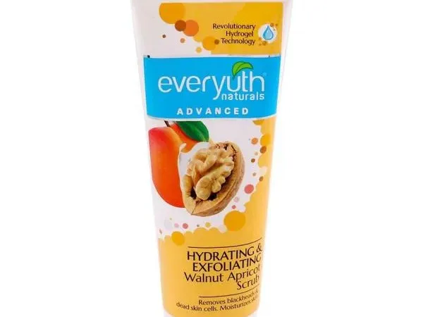 Everyuth Naturals Walnut Scrub